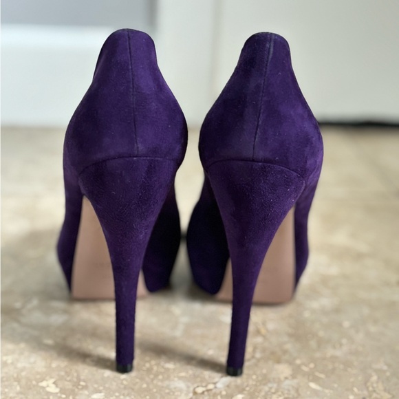 Gucci Plum Suede Leather Peep Toe Platform Heels - Picture 3 of 7